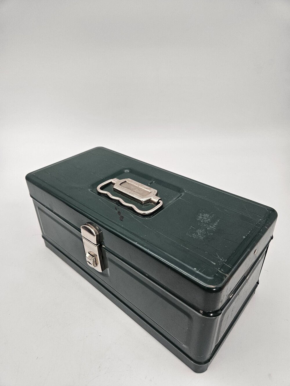 VTG Climax Metal Push Button Tackle Tool Box Green Hamilton Metal Products Ohio